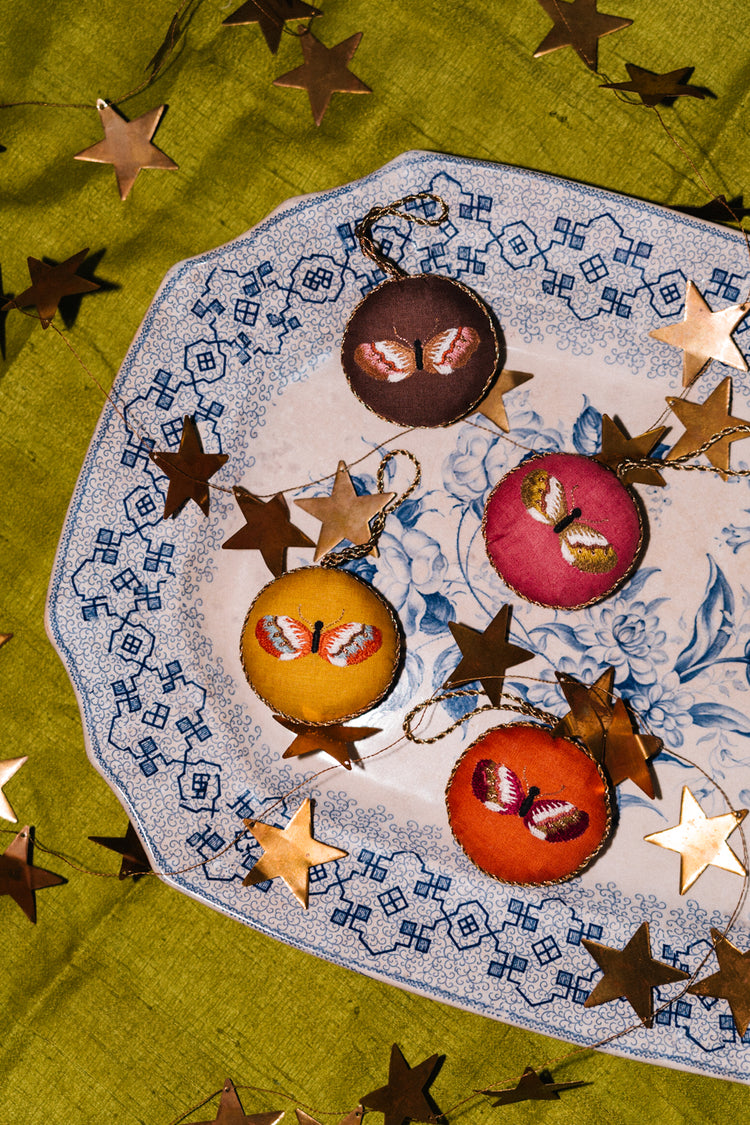 Astrid Ornament Set in Chocolate and Ginger (2pc)