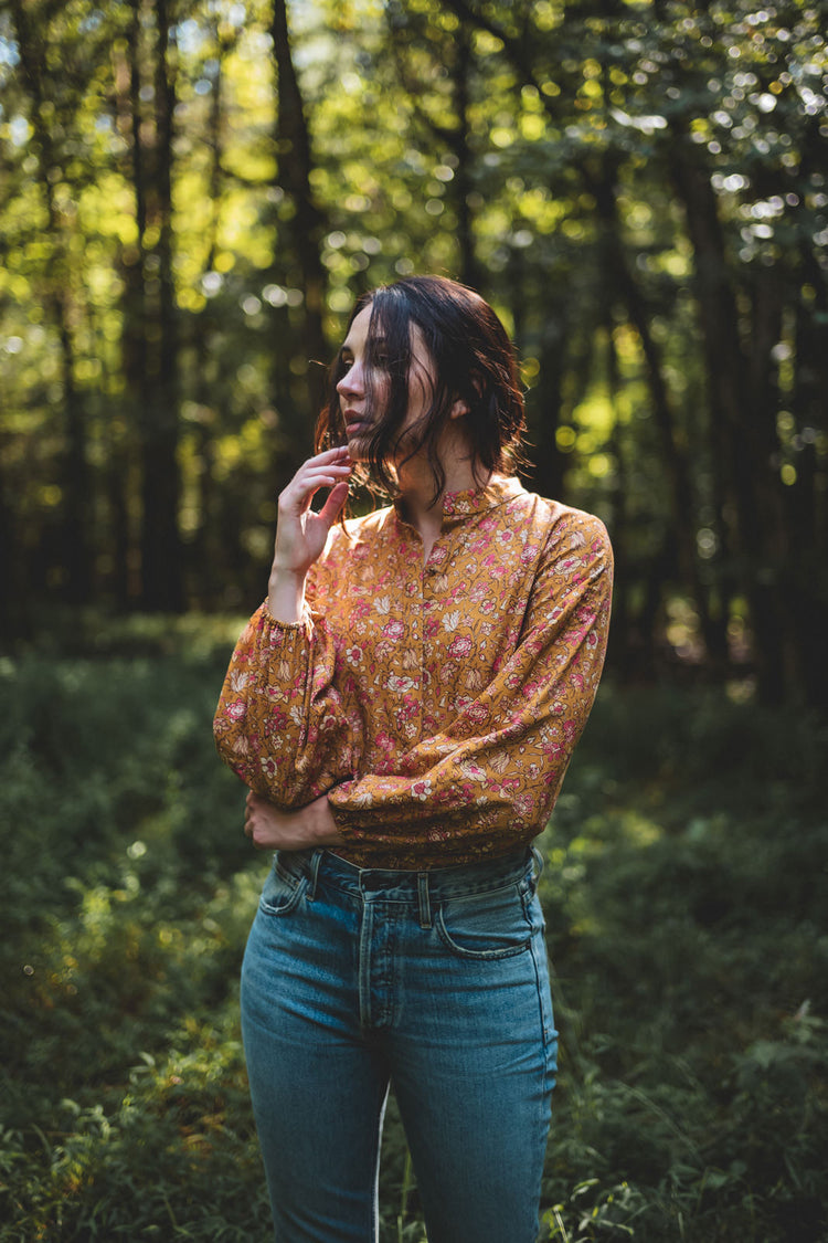 Bryce Top in Marigold Daphne