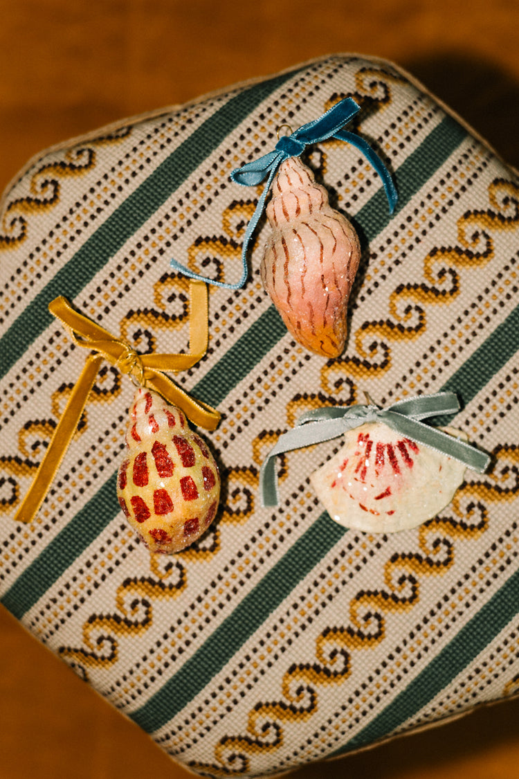Scallop Gilded Shell Ornament in Vibrant