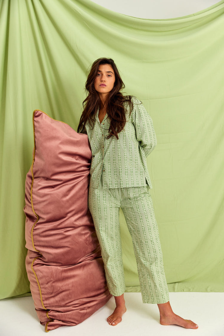 Pajamas in Ivy Stripe
