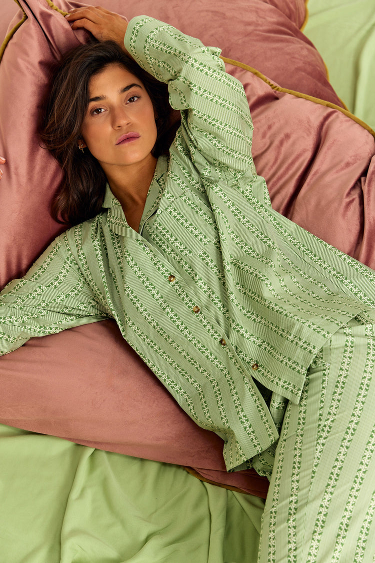 Pajamas in Ivy Stripe