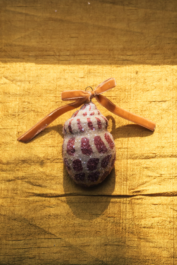 Periwinkle Gilded Shell Ornament in Vibrant